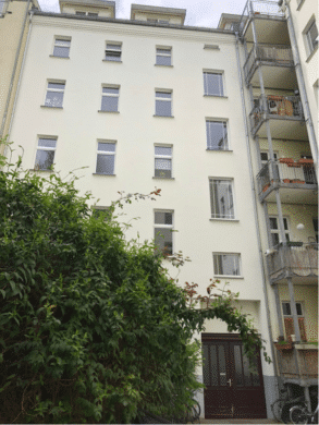 Your investment at the Zionskirche: Period apartment with balcony – 1.76% yield, Berlin Mitte, 2. OG