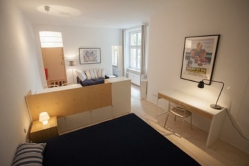 Urban Living in Prenzlauer Berg – möblierte Altbauwohnung mit Charme, Berlin Prenzlauer Berg, 2. OG