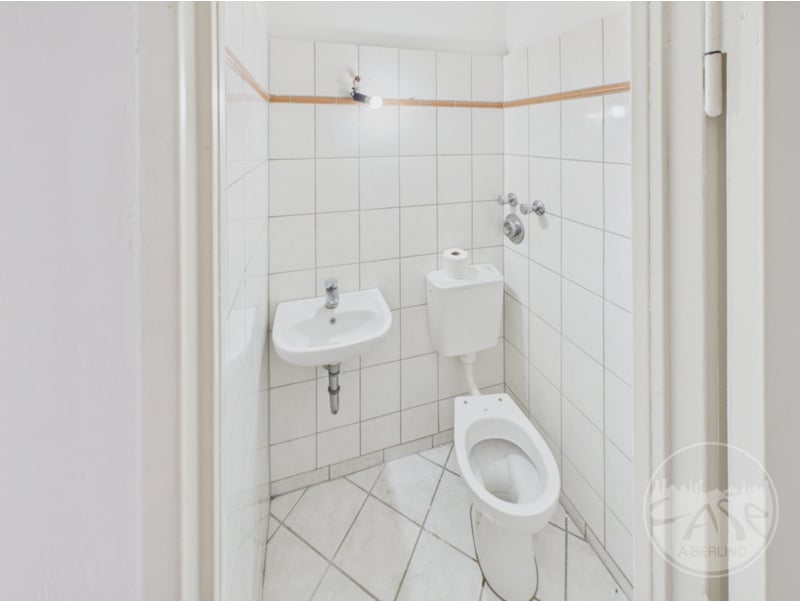 13 WC