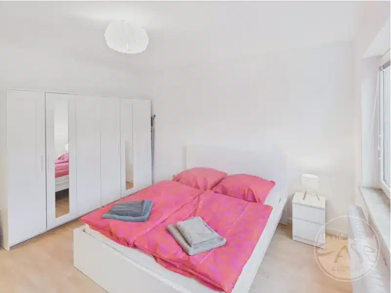 CAM05263G0-PR0028-STILL008