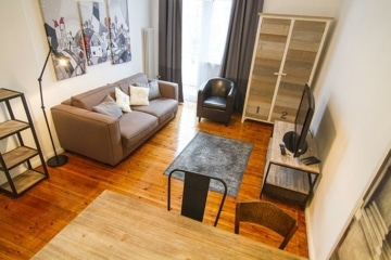 Charmanter Altbau mit Balkon – stilvoll wohnen im Herzen von Neukölln, Berlin Neukölln, 4. OG