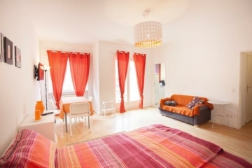 Bright studio apartment with balcony in Wedding, Berlin Wedding, 4. OG