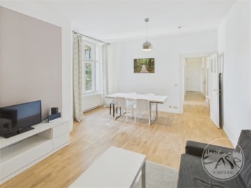 Prenzlauer Berg: freundliche 2-Zi Wohnung mit Balkon, Berlin Prenzlauer Berg, 2. OG