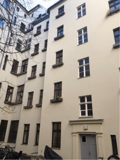 Investment: rented 4-room apartment on Graefestraße, Berlin Kreuzberg, 4. OG