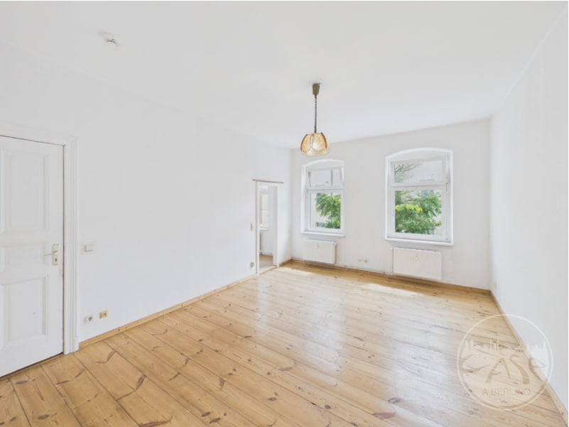 4. Wohnzimmer
