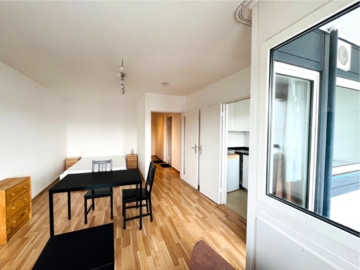 Bezugsfrei! Zentrales Pied-à-Terre mit freiem Himmelblick über Kreuzberg und Mitte, Berlin Kreuzberg, 7. OG