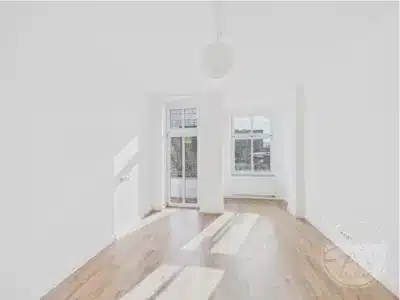 Licht, Balkon, Volkspark – 2,5 Zimmer mit Aufzug in Friedrichshain, Berlin Friedrichshain, 1. OG