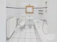 9. Badezimmer